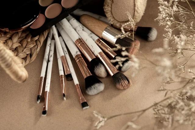 Tendencias de K-Beauty y guía paso a paso para un maquillaje impecable
