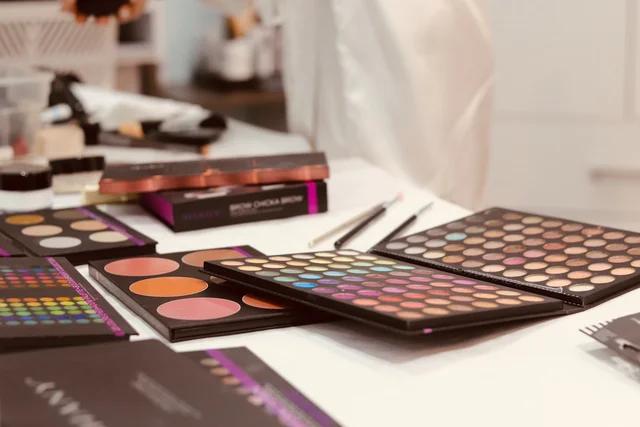 Cómo elevar tu maquillaje: guía de base y puntos de luz estilo coreano
